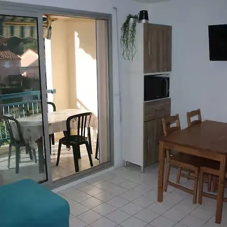 Climatise Avec Piscine Et Wifi, 6 Couchages Au Lavandou - Fr-1-251-869 Apartment